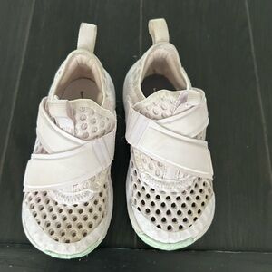 Kids Breathable Mesh Sneakers